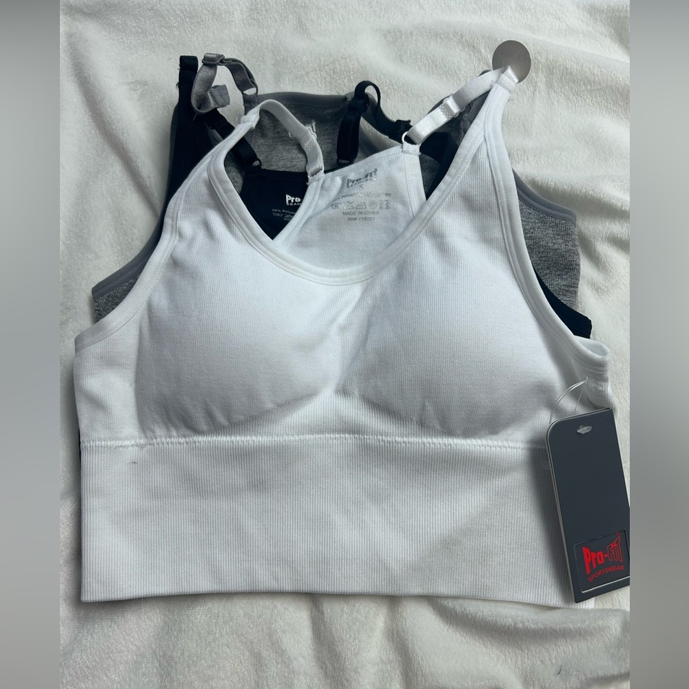 Pro-Act Seamless Comfort Sports Bra - White